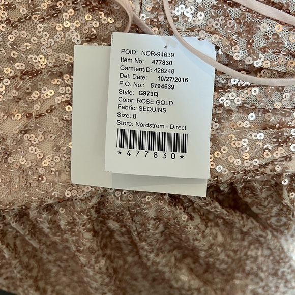 Amsale rose gold sweatheart strapless bridesmaids dress - Picture 9 of 12